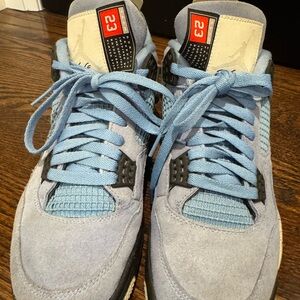 Jordan 4 Retro University Blue